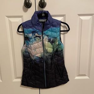Athleta ladies down vest size XS